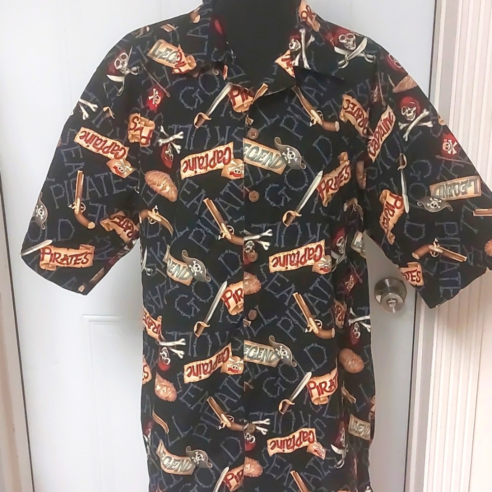 Sea Wolf Men's Large Button Down Shirt